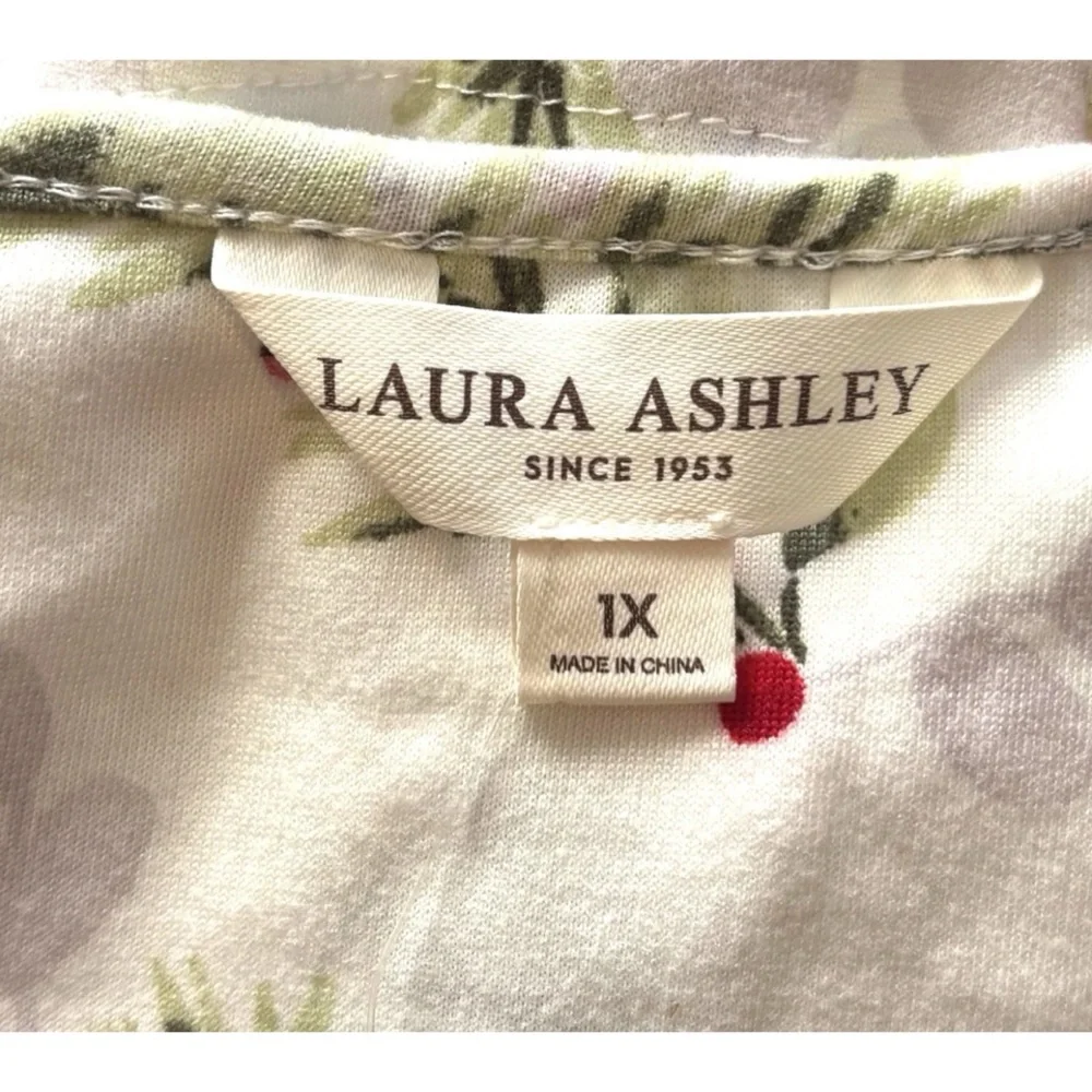 LAURA ASHLEY LACE TRIM NIGHTGOWN 1X SHORT SLV PLEATED 40